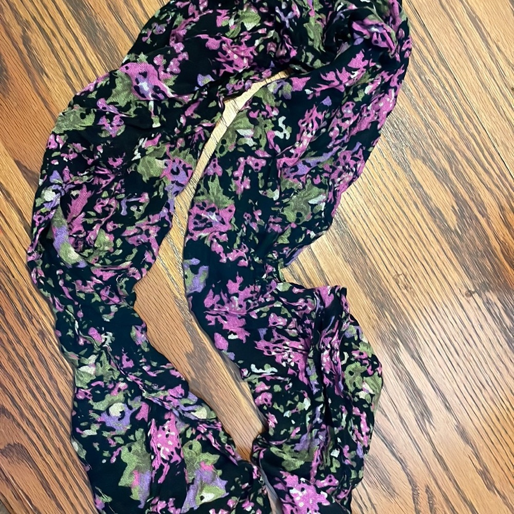Oblong scarf